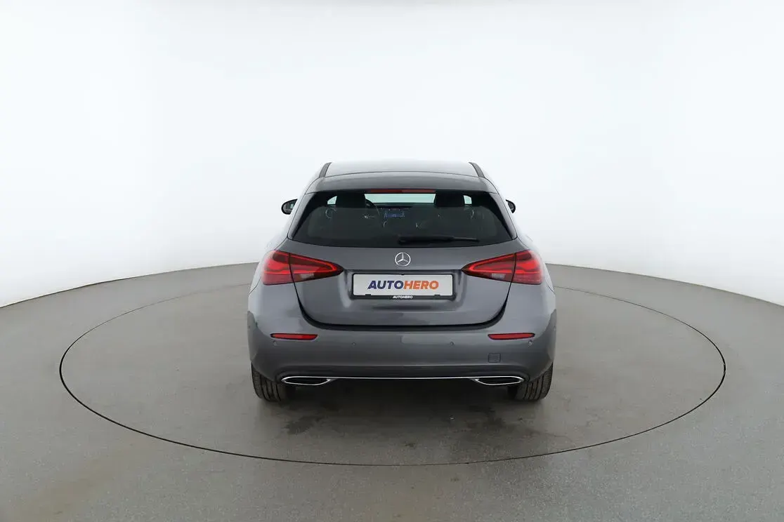 Gebraucht Mercedes A200 Progressive 2024 Grau Limousine