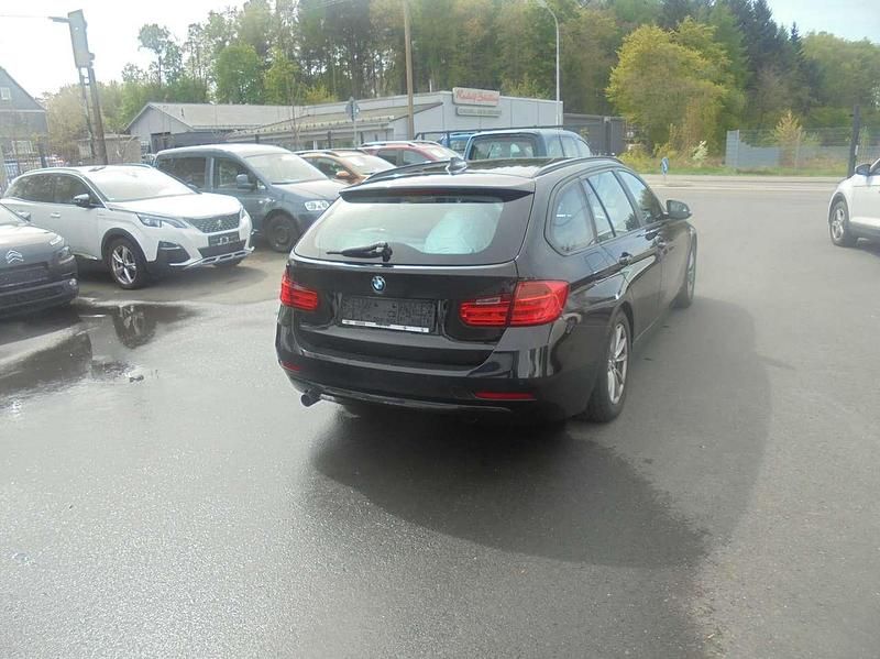 Gebraucht BMW 320 184 PS (135 kW) 2013 Schwarz ii Kombi