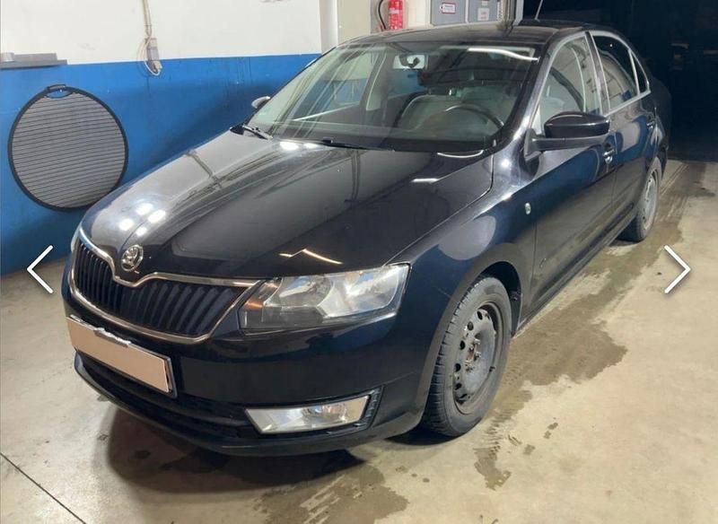 Gebraucht Skoda Rapid Elegance 105 PS (77 kW) 2013 Schwarz Kleinwagen