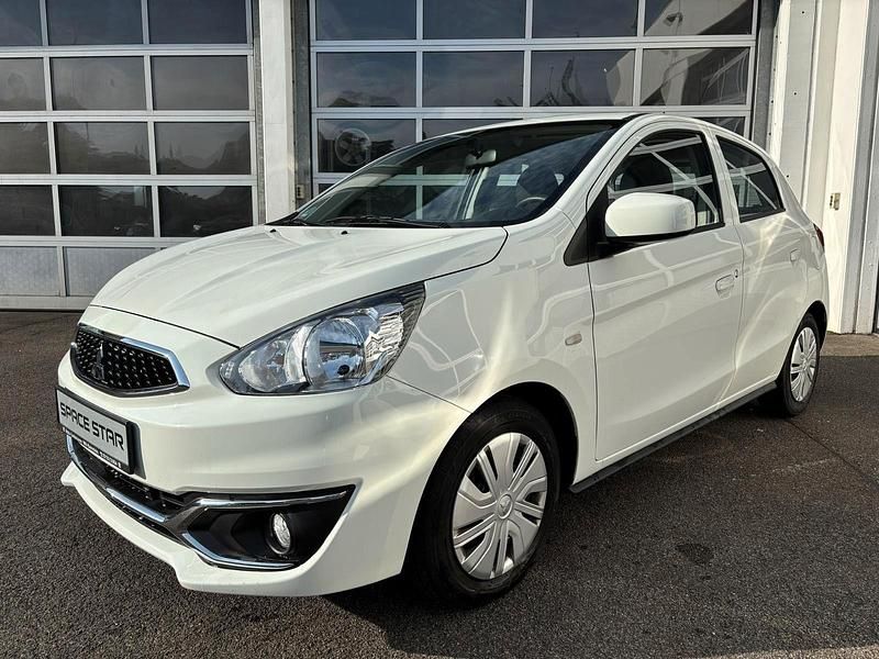 Weiß Gebraucht 2018 Mitsubishi Space Star Diamant Edition Kleinwagen | 7.490 € (Fairer Preis) - Bild 1/4