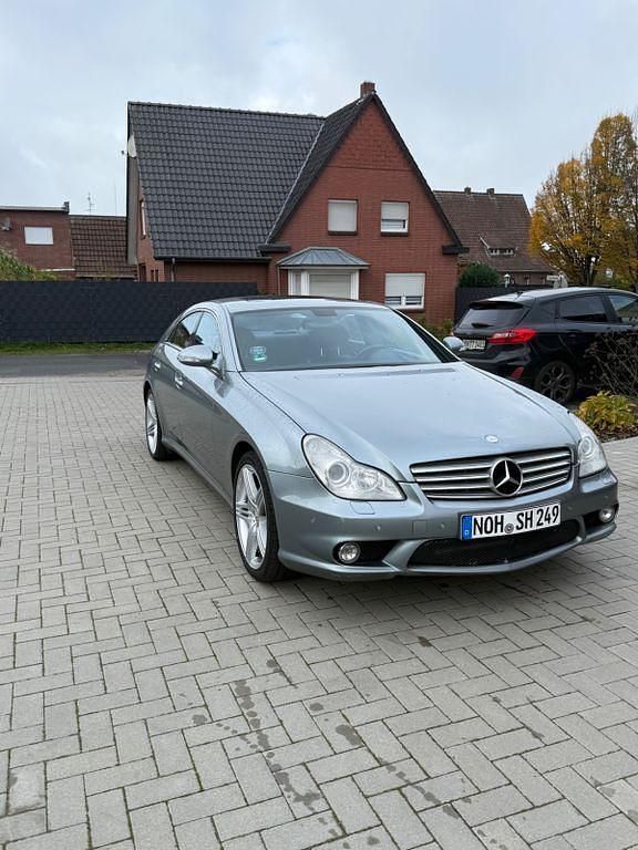Andere farben Gebraucht 2005 Mercedes CLS500 Limousine | 10.000 € (Fairer Preis) - Bild 1/4