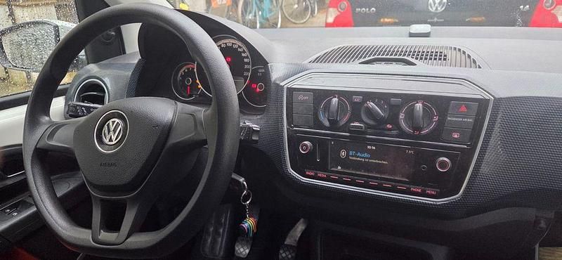 Gebraucht VW up! 60 PS (44 kW) 2017 Weiß Kleinwagen