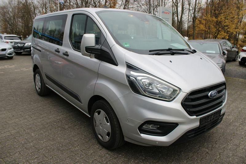 Gebraucht Ford Transit Custom 131 PS (96 kW) 2021 Moondust silver Van / Kleinbus