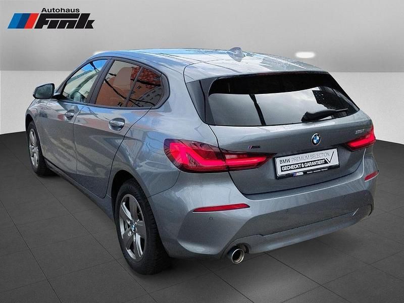 Gebraucht BMW 118 Advantage 136 PS (100 kW) 2024 Skyscraper grau (metallic) Kleinwagen