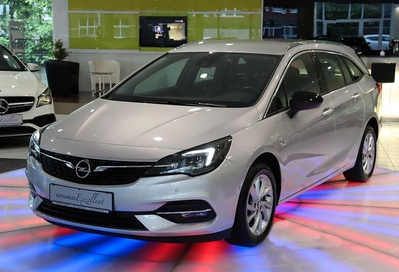 Silber Gebraucht 2022 Opel Astra Elegance Kombi | 14.950 € (Guter Preis) - Bild 1/4