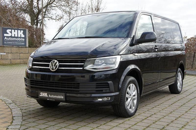 Schwarz Gebraucht 2017 VW Caravelle Comfortline Van / Kleinbus | 24.990 € (Fairer Preis) - Bild 1/4