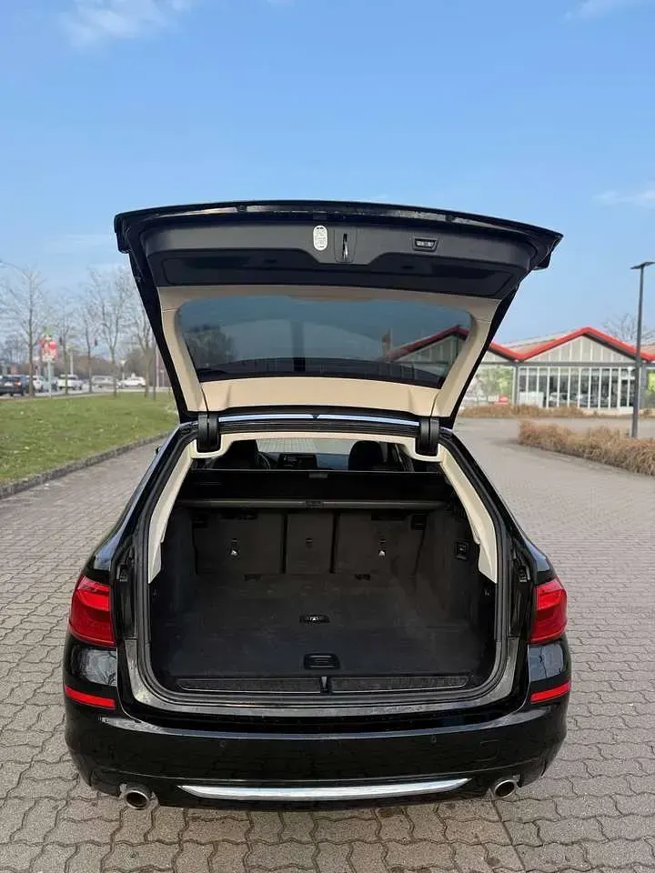 Gebraucht BMW 520 Luxury Line 190 PS (139 kW) 2020 Schwarz Kombi