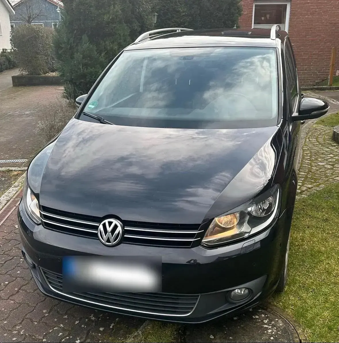 Gebraucht VW Touran 105 PS (77 kW) 2012 Schwarz Van / Kleinbus