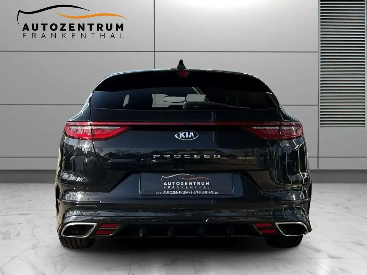 Używany Kia ProCeed GT 204 KM (150 kW) 2019 Czarny Kombi