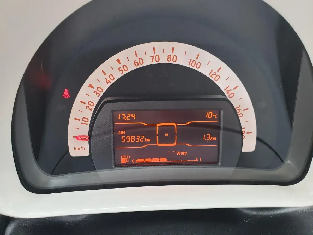 Gebraucht Smart ForFour 71 PS (52 kW) 2016 Weiß Kleinwagen