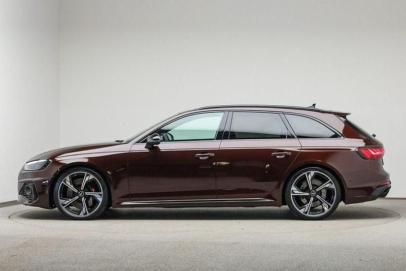 Gebraucht Audi RS4 Sport 450 PS (330 kW) 2022 Sevillarot metallic (metallic) Kombi