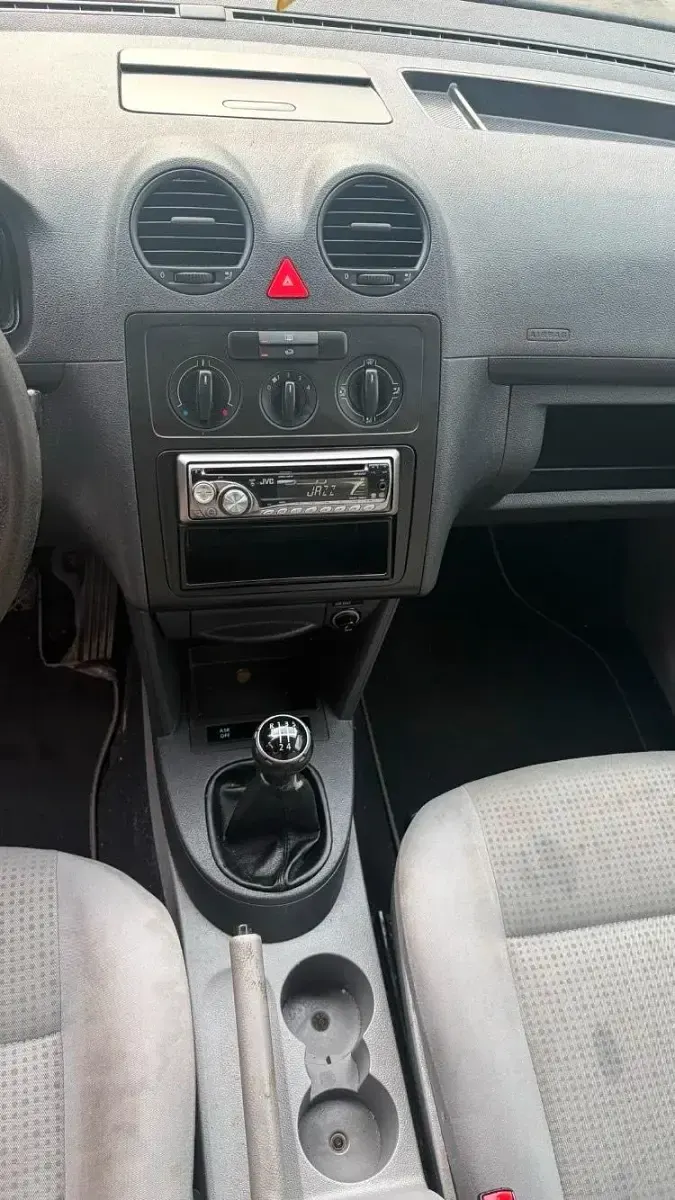Gebraucht VW Caddy Maxi 101 PS (74 kW) 2009 Grau Van / Kleinbus