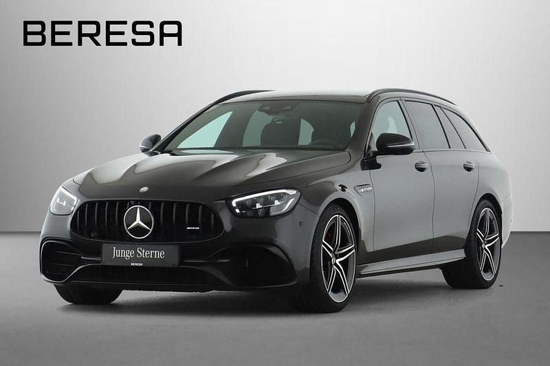 Grau Gebraucht 2023 Mercedes E63 AMG AMG Limousine | 95.795 € (Fairer Preis) - Bild 1/4