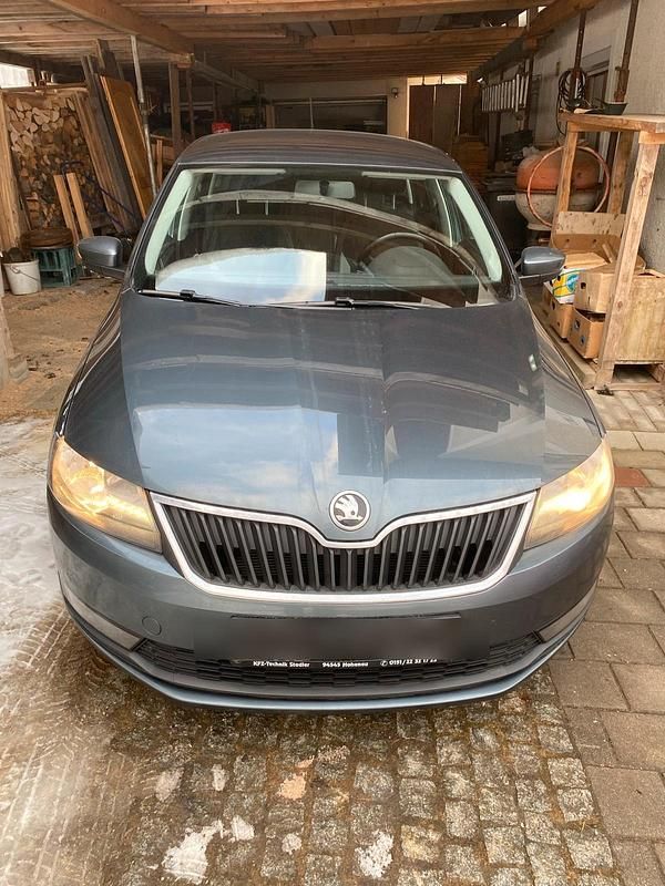 Gebraucht Skoda Rapid 110 PS (80 kW) 2019 Andere farben Kleinwagen