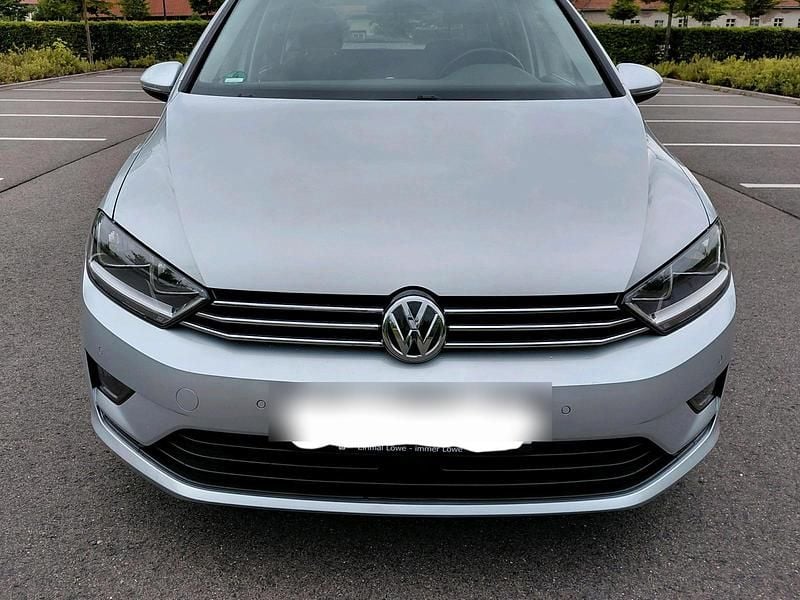 Silber Gebraucht 2015 VW Golf Sportsvan Van / Kleinbus | 8.599 € (Superpreis) - Bild 1/4