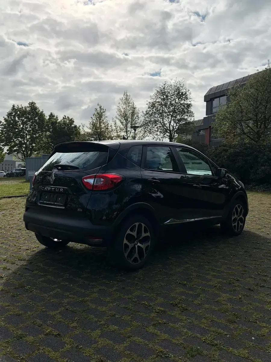 Occasion Renault Captur 90 ch (66 kW) 2016 Noir SUV