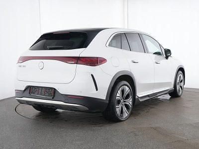 Gebraucht Mercedes EQE300 Advanced Plus 180 kW (245 PS) 2024 Weiß SUV