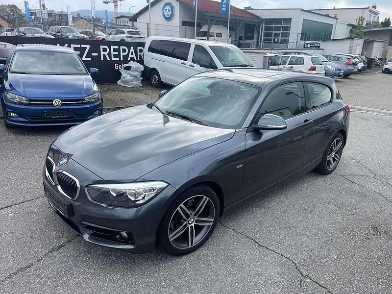 Grau Gebraucht 2016 BMW 120 Coupé Sport Line Coupé | 14.990 € - Bild 1/4
