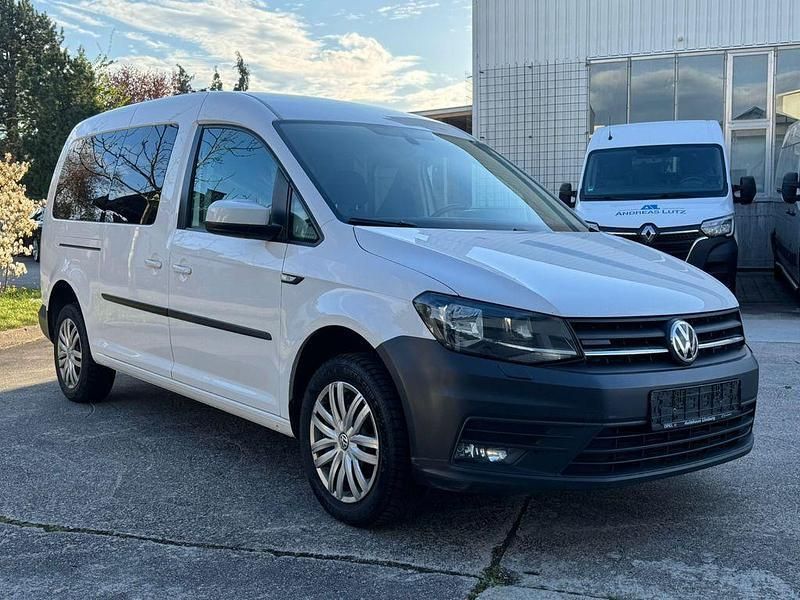 Weiß Gebraucht 2017 VW Caddy Maxi Trendline Van / Kleinbus | 9.990 € (Fairer Preis) - Bild 1/4