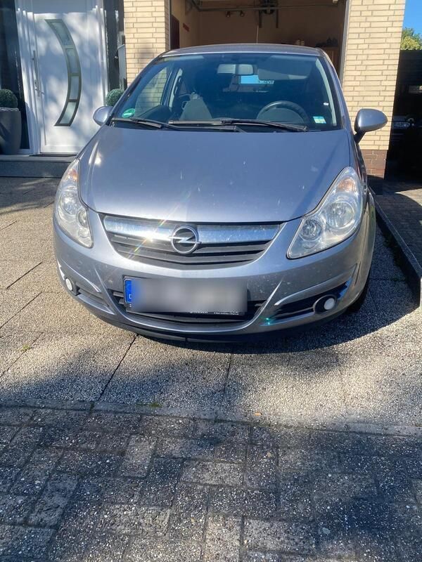 Silber Gebraucht 2007 Opel Corsa S Kleinwagen | 1.650 € (Guter Preis) - Bild 1/4