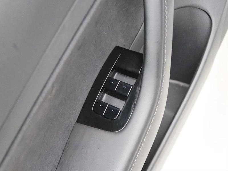 Gebraucht Tesla Model 3 Standard Range 225 kW (306 PS) 2020 Weiß Limousine