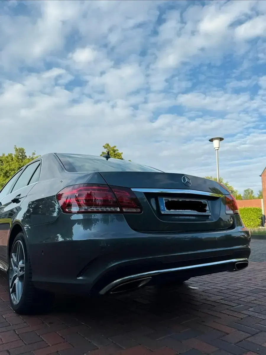 Gebraucht Mercedes E500 408 PS (300 kW) 2014 Grau Limousine