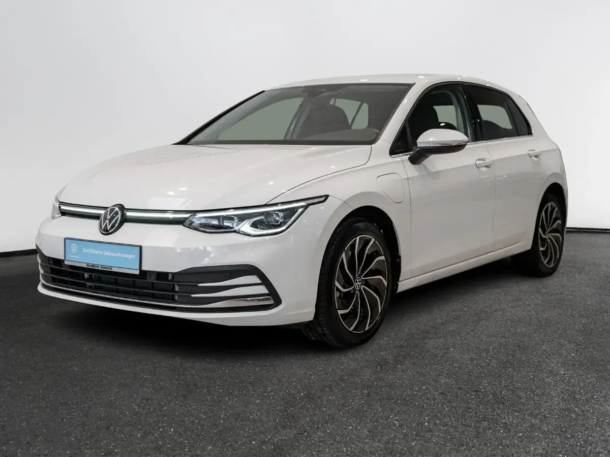 Gebraucht VW Golf VIII Style 204 PS (150 kW) 2022 Limousine