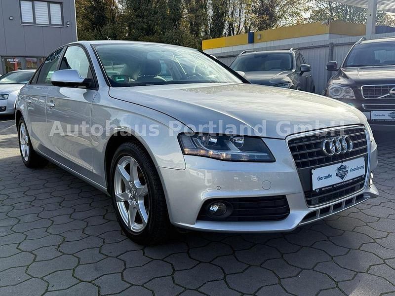 Gebraucht Audi A4 Attraction 120 PS (88 kW) 2009 Silber Limousine