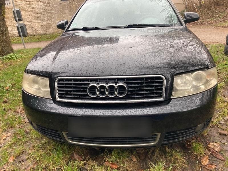Gebraucht Audi A4 130 PS (95 kW) 2004 Schwarz Kombi