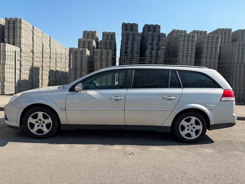 Gebraucht Opel Vectra 122 PS (89 kW) 2006 Silber Kombi