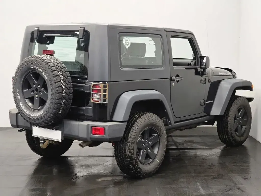 Gebraucht Jeep Wrangler Unlimited Rubicon 177 PS (130 kW) 2009 Schwarz SUV