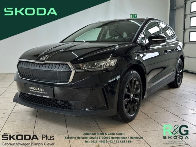 Schwarz Gebraucht 2024 Skoda Enyaq iV Loft SUV | 42.499 € - Bild 1/4
