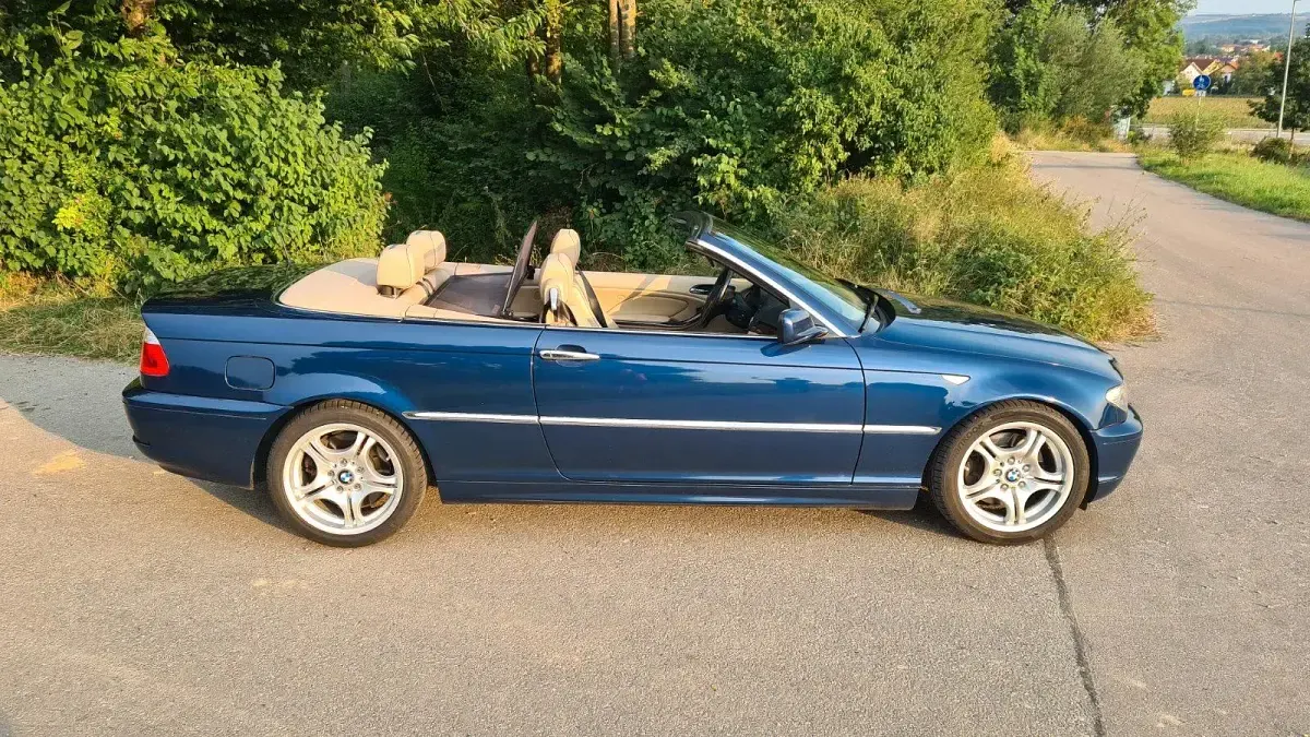 Używany BMW 330 231 KM (169 kW) 2003 Niebieski Kabriolet