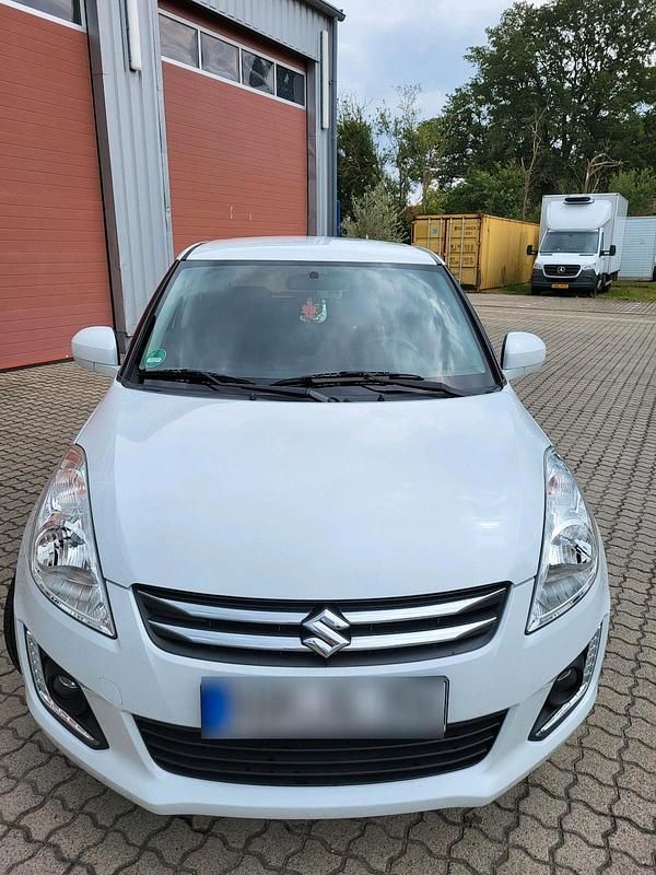 Gebraucht Suzuki Swift 68 PS (50 kW) 2016 Weiß Kleinwagen