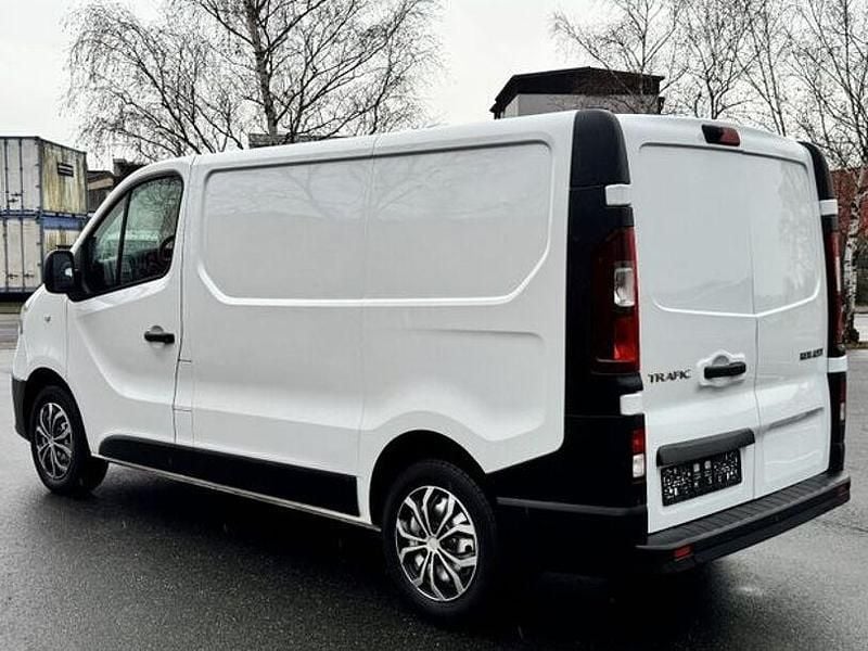 Gebraucht Renault Trafic 118 PS (86 kW) 2019 Weiss Van / Kleinbus