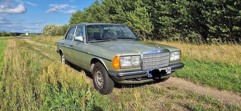 Gebraucht 1983 Mercedes E230 Limousine | 9.500 € - Bild 1/4