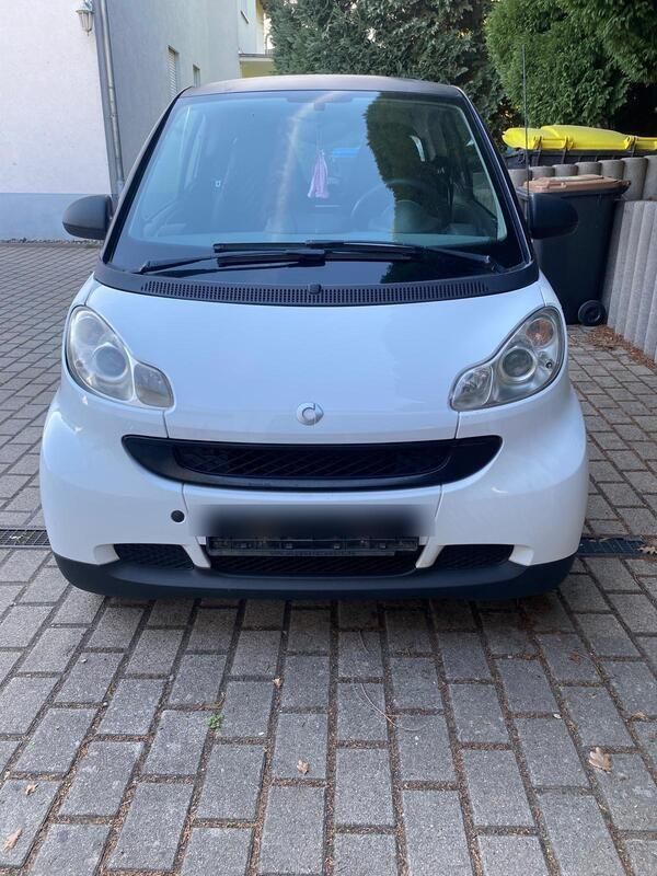 Weiß Gebraucht 2009 Smart ForTwo Coupé Coupé | 3.000 € (Etwas zu teuer) - Bild 1/4