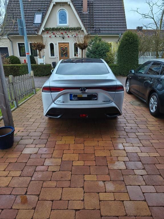 Gebraucht Toyota Mirai Advance 182 PS (133 kW) 2021 Weiß Limousine