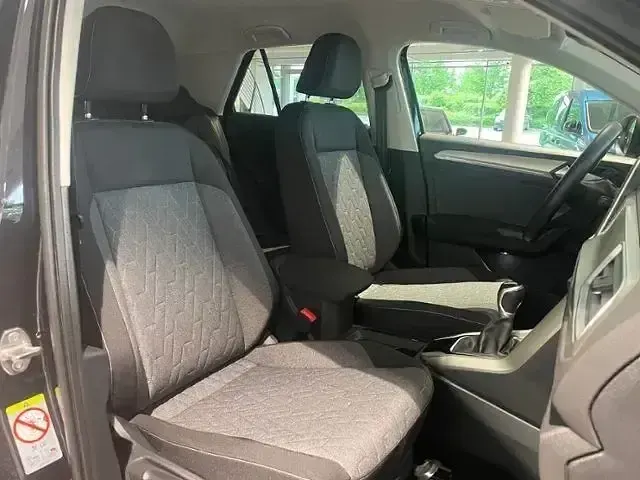 Gebraucht VW T-Roc Move 150 PS (110 kW) 2023 Schwarz SUV