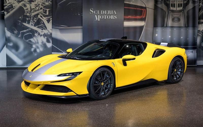Gebraucht Ferrari SF90 1001 PS (736 kW) 2024 Gelb Coupé