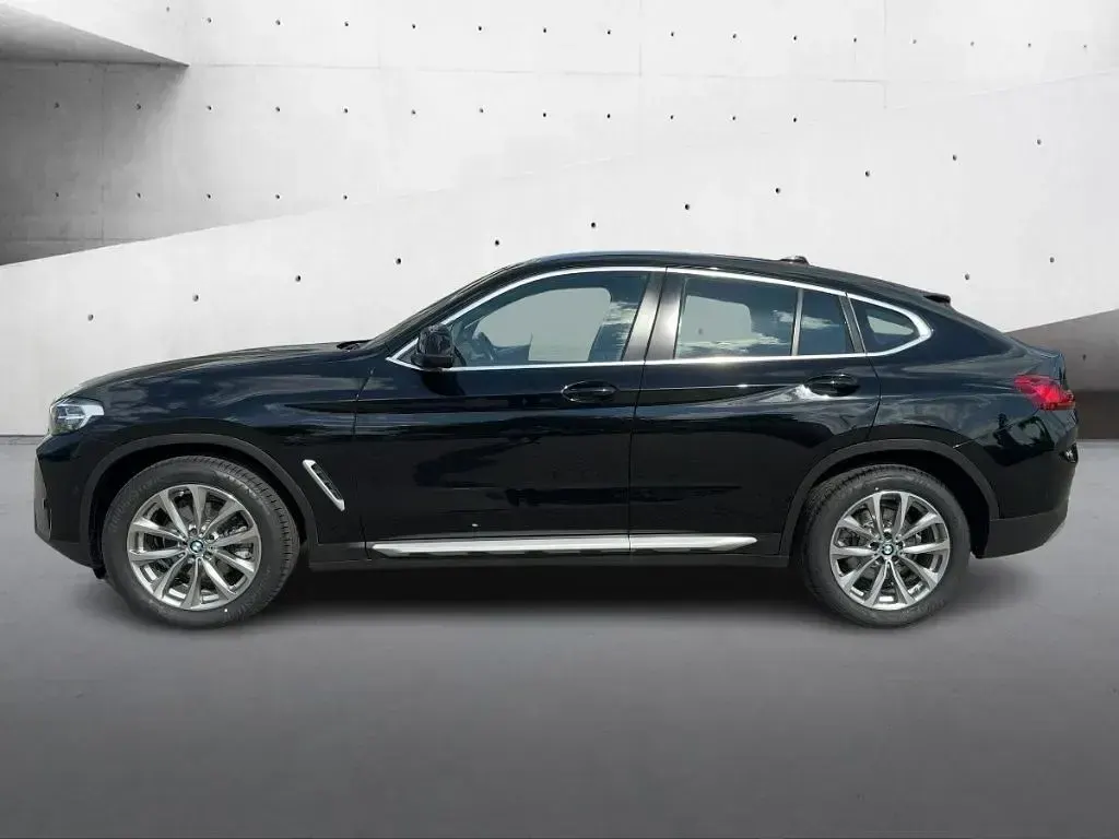 Gebraucht BMW X4 Performance 184 PS (135 kW) 2022 Schwarz ii SUV