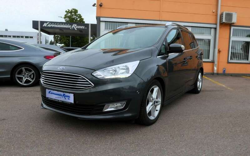 Magneticgrau (metallic) Gebraucht 2019 Ford Grand C-Max Titanium Van / Kleinbus | 14.900 € (Fairer Preis) - Bild 1/4