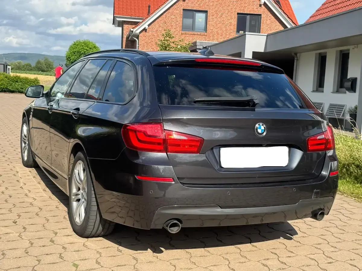 Gebraucht BMW 535 M Sport 313 PS (230 kW) 2012 Grau Kombi