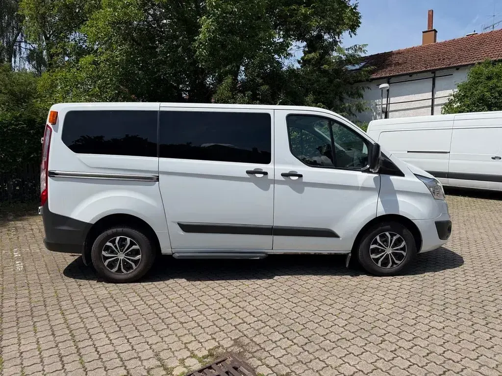Gebraucht Ford Transit Custom 105 PS (77 kW) 2017 Weiß Van / Kleinbus