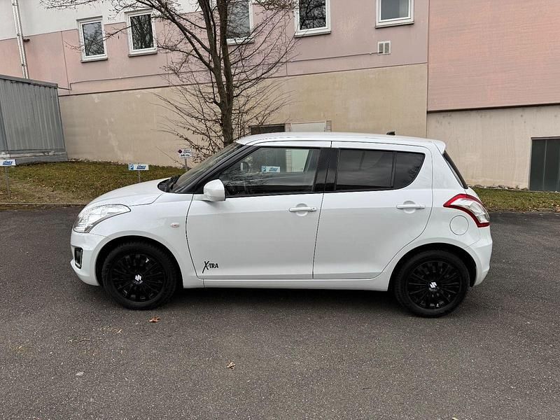 Gebraucht Suzuki Swift X-TRA 94 PS (69 kW) 2016 Weiß Kleinwagen