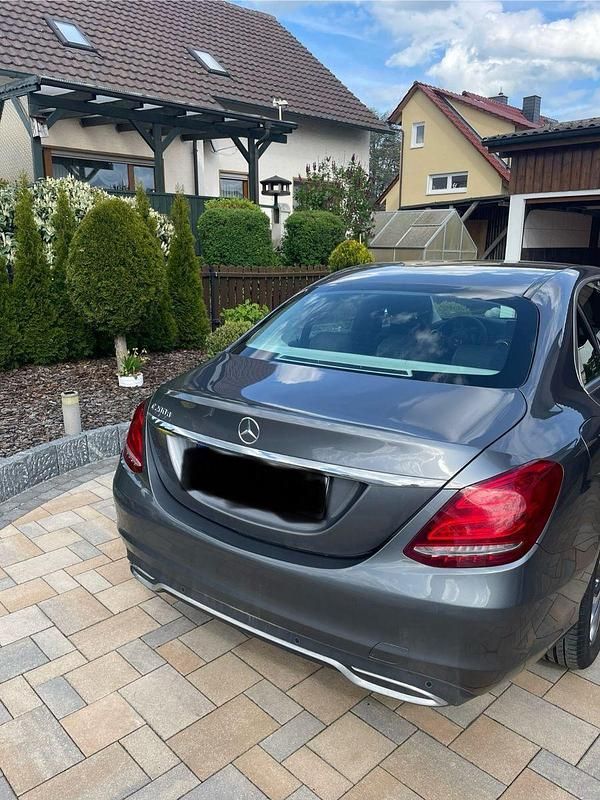 Gebraucht Mercedes C200 160 PS (117 kW) 2018 Silber Limousine