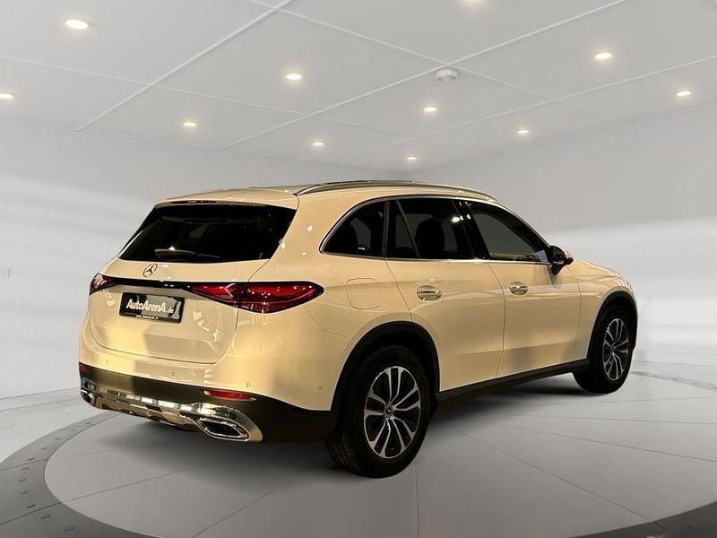 Gebraucht Mercedes GLC220 Avantgarde 197 PS (144 kW) 2024 Weiß SUV