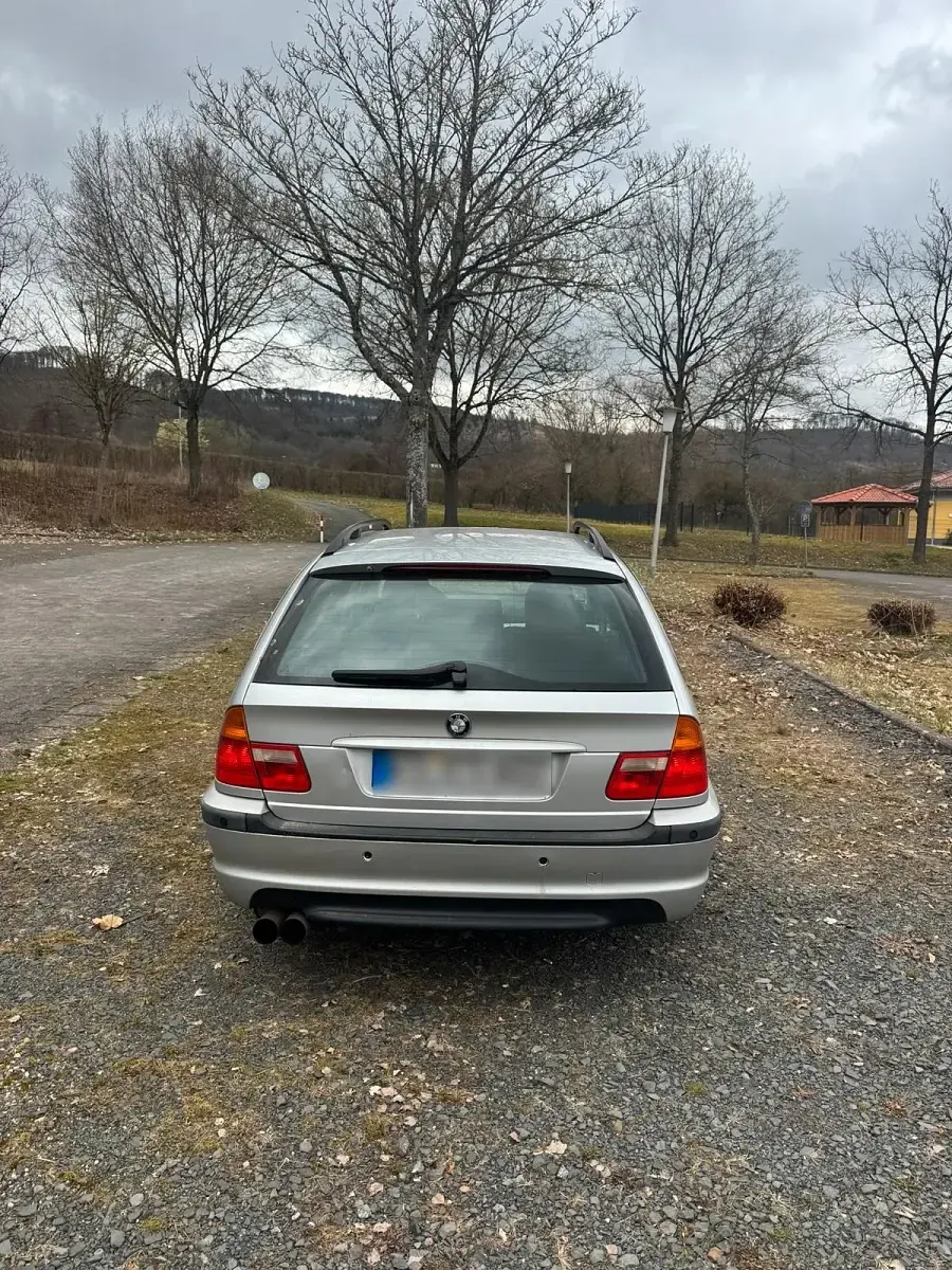 Gebraucht BMW 328 193 PS (141 kW) 2001 Silber Kombi