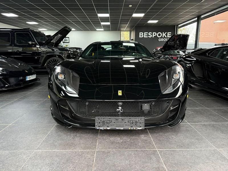 Schwarz Gebraucht 2023 Ferrari 812 Cabrio | 499.900 € - Bild 1/4