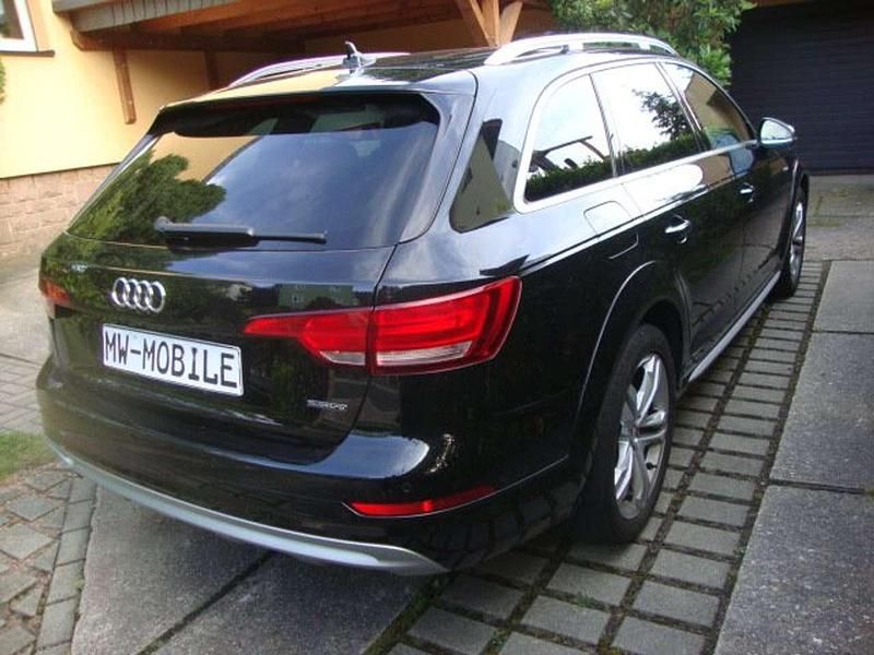 Gebraucht Audi A4 Allroad Sport 163 PS (119 kW) 2018 Mythosschwarz metallic Kombi